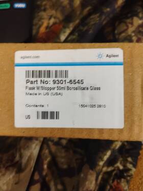9301-6545 Agilent 10124-198 Borosilicate Glass 50ml Flask With Stopper - New Fast Shipping 9301-6545 Agilent 10124-198 Borosilicate Glass 50ml Flask With Stopper - New Fast Shipping