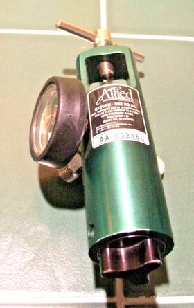32-29-5550 Allied Oxygen Regulator Healthcare #32-29-5550 0-25lpm Outlet Flow 2200-500psi