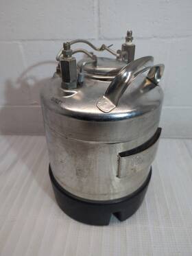 Xx6700l10 Alloy Products Corp. 100 Psi Max W.p. 250 F. Pressure Vessel 10l Millipore Xx6700l10 Alloy Products Corp. 100 Psi Max W.p. 250 F. Pressure Vessel 10l Millipore