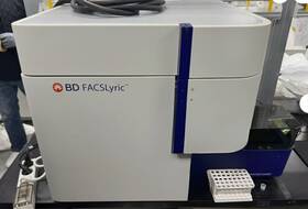 658176 Becton Dickinson Bd Facslyric Flow Cytometry System