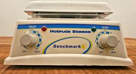 H400-hs Benchmark Scientific Ceramic Top Hotplate Stirrer 120 Vac 60 Hz