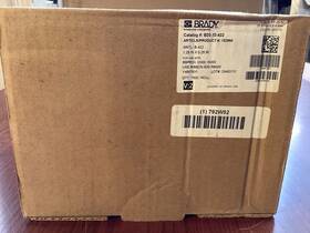 B33-13-422 Brady B33-14-422 New Pre-cut Label Stock Roll 7000 Labels Per B201