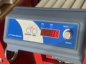 04750-26 Cole-parmer Tube Roller With Drip Tray And Guard Rail 120v Works