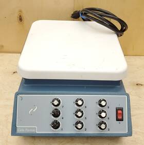 51450-22 Cole-parmer 9-position Variable Speed Magnetic Stirrer - Works 51450-22 Cole-parmer 9-position Variable Speed Magnetic Stirrer - Works