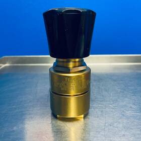 44-2211-241-1134 Emerson Tescom Single Stage Regulator Inlet 3500 Psi Out 50