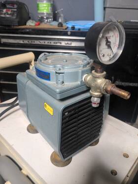 Doa-v149-fb Gast Vacuum Pump 115v Used Excellent A Condition