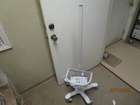 Hill-rom 208943 Hill-rom Metaneb 50 Inch Medical Cart M08183 Rev 1