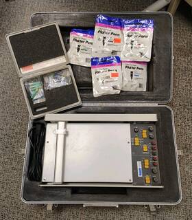 Hp 7010b Hewlett Packard X-y Chart Recorder Powers On