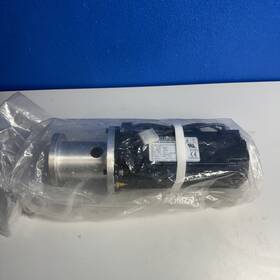 Akm44g-bkmn2-00 Kollmorgen 3-phase Pm Servo Automation Motor 540vdc 4000rpm Ip20