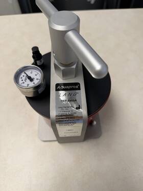 Lang Dental Mfg. Co. Inc. Ref-4905a Mfg. Co. Aquapres Pressure Pot For Laboratory Ref 4905a