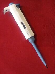 A3022 Mechanical Pipette 0.5 10 Ul A3022 Mechanical Pipette 0.5 10 Ul