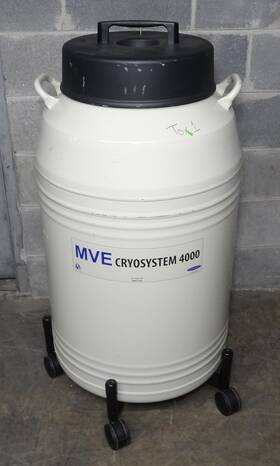 10650197 Mve Cryosystem 4000 Cryogenic Storage Dewar With 4 Inventory Racks -