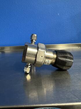 Qr4001sk3pol4tfsm4t Mykrolis Stainless Steel Pressure Regulator With 60 Psi