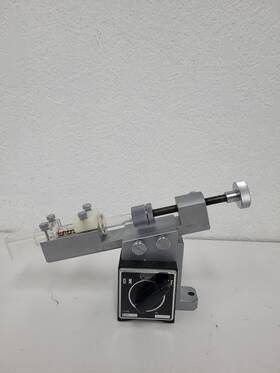 Im-5b Narishige Cm-4b And Plastic Syringe Micro Injector