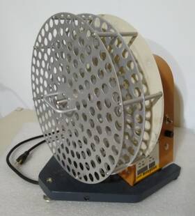 New Brunswick Scientific M1053-4004 Tc-7 Tissue Culture Roller Rotator