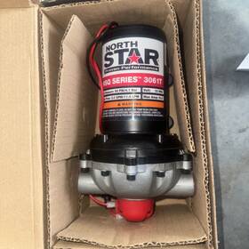North Star 5561t Northstar 3.0 Gpm 12v Pump - Roundup Ready 60 Psi New Model 2683061