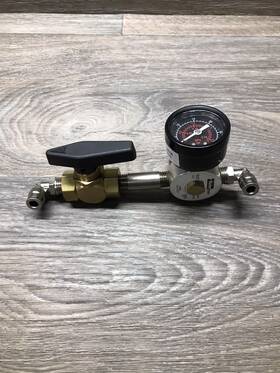 R374-02ap Parker Watts Norgren Pressure Regulator 0-25psi Gauge Brass Ball Valve R374-02ap Parker Watts Norgren Pressure Regulator 0-25psi Gauge Brass Ball Valve
