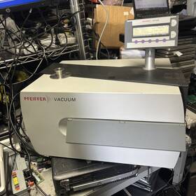 D-35614 Pfeiffer Vacuum Hlt260 Qualytest Dry Helium Leak Detector - Working D-35614 Pfeiffer Vacuum Hlt260 Qualytest Dry Helium Leak Detector - Working