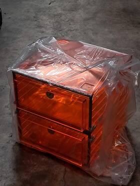 862-cga Plas-labs 862-cga/ns Desiccator 18 Inch X18 - 2 Cubicle 5 Shelf Position Amber