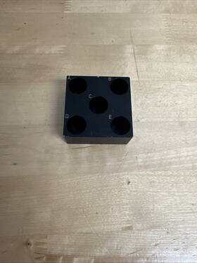 9018959 Qiagen Heating Block Module 5-place - 20 Mm Tubes For Qiagility 9018959 Qiagen Heating Block Module 5-place - 20 Mm Tubes For Qiagility