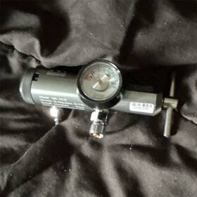 120-1210 Responsive Respiratory Inc 0-8 Lpm Oxygen Regulator With Gauge Cga 870