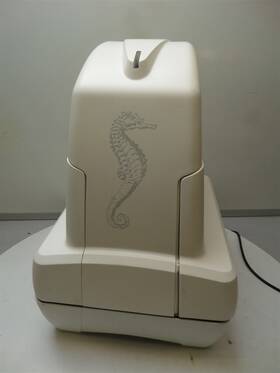Xf96 Seahorse Biosciences Extracellular Flux Analyzer With Green Tray