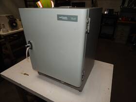 M6261 Sheldon 1500e Incubator 1 Cu. Ft. M6261 Sheldon 1500e Incubator 1 Cu. Ft.