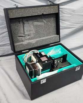 35644 Shimadzu Sipper Unit 160u Type U Peristaltic Pump With Case And Cables