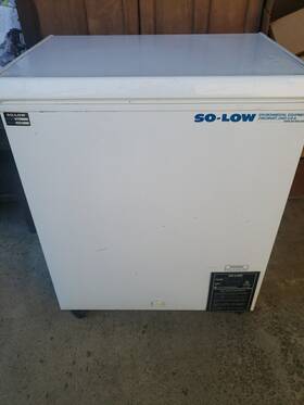 Ch25-5 So-low Chest Freezer 30 Inch X28 X21 Working Great Ch25-5 So-low Chest Freezer 30 Inch X28 X21 Working Great