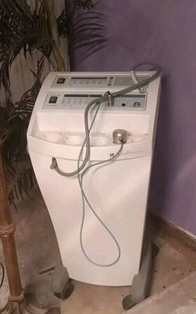 02566 Sorisa Dermosonic Model Us-6000 Cellulite Treatment Machine