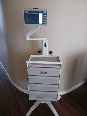 8403 Storz Endoscope C-mac Zx Display And Multi-drawer Cart