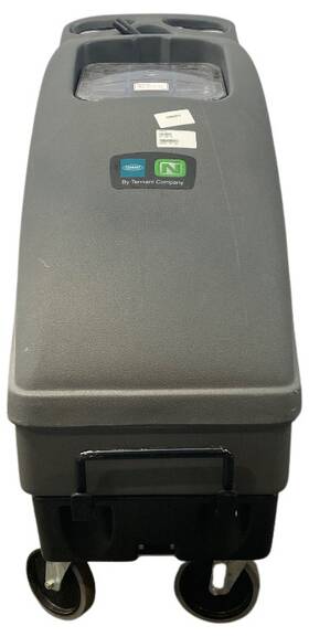 Ex-can-10 Tennant Company Commercial Wet / Dry Floor Cleaning Vacuum