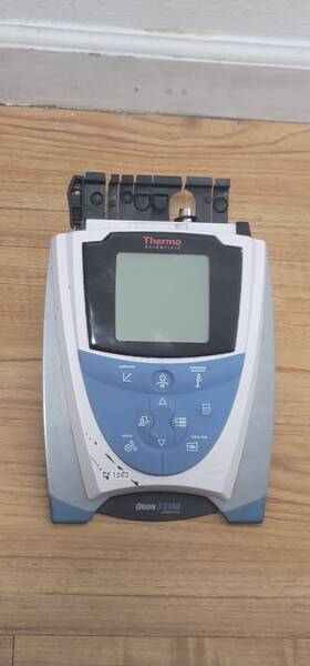 1112000 Thermo Scientific Orion 3 Star Ph Meter Benchtop 115/220 Vac Laboratory