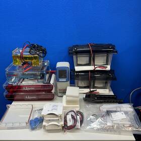 Vwr 76196-458 Power Supply With Invitrogen Mini Gel Tank And Thermo Hoefer Set