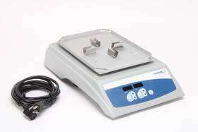 980130 Vwr Micro Plate Shaker Laboratory Mixer With Power Cable 980130 Vwr Micro Plate Shaker Laboratory Mixer With Power Cable