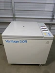 Heraeus Varifuge 3.0R Refrigerated Centrifuge / 8074 Rotor 8080B & 8083A Buckets. Fixed Price $1935.00.