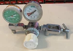 *PRE-OWNED-M1-870-15FG-WESTERN Medica-flow Guage Regulators-free Shipping*. Fixed Price $68.99.
