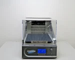 New Brunswick Innova 40 Bench-top Orbital Incubator Shaker. Fixed Price $3900.00.