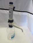 Vwr Labmax 0.5ML-2.5ML Bottle Top Dispenser. Fixed Price $350.00.
