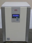 T202129 Sanyo MCO-19AIC CO2 Incubator W/ Uv, H2O2 (uvh). Fixed Price $1000.00.