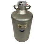 Union Carbide Liquid Nitrogen LR-10A6 Cryogenic Tank Lab Container. Fixed Price $199.96.